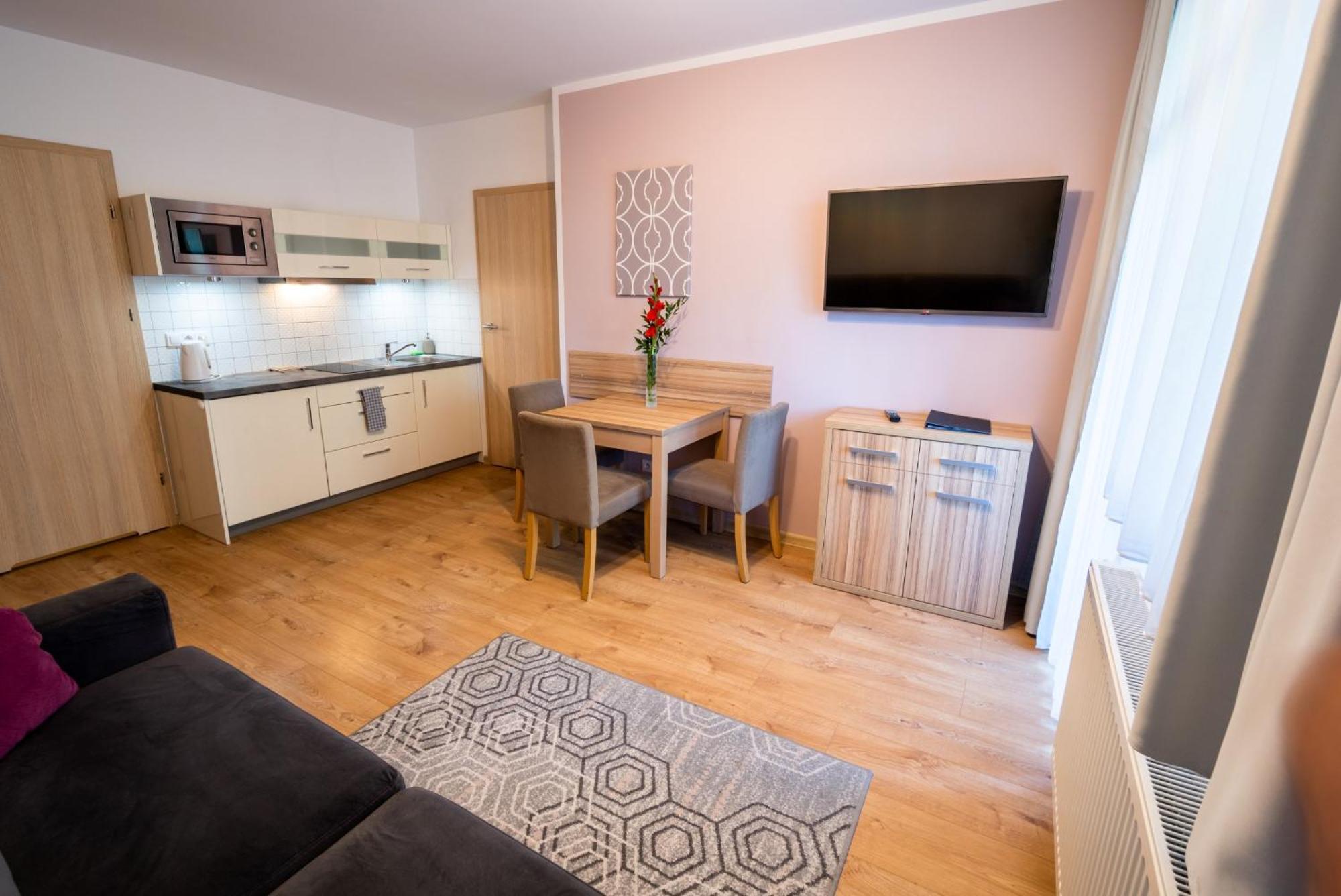 שצ'קלארסקה פוראובה Malina Apartamenty מראה חיצוני תמונה