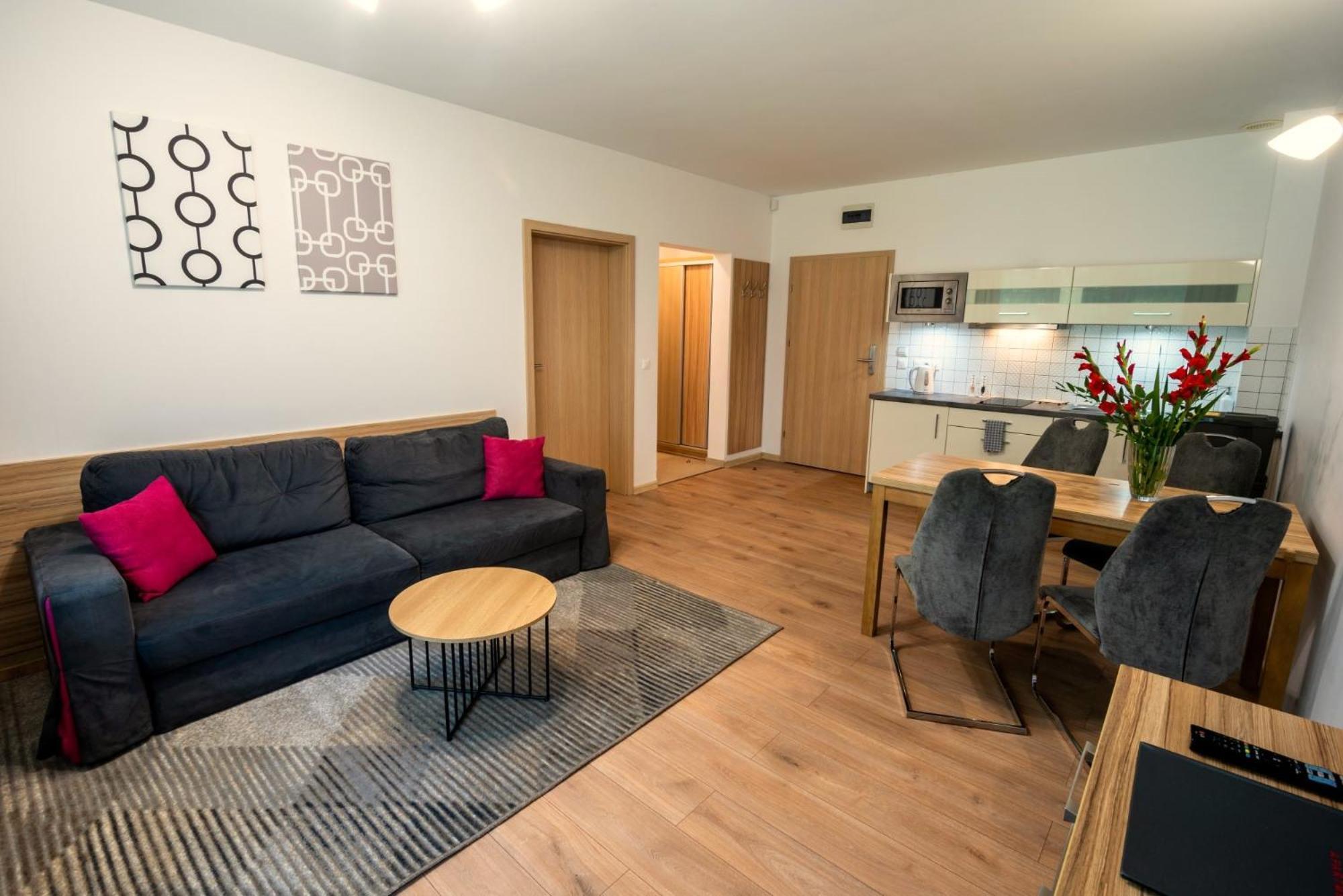 שצ'קלארסקה פוראובה Malina Apartamenty מראה חיצוני תמונה